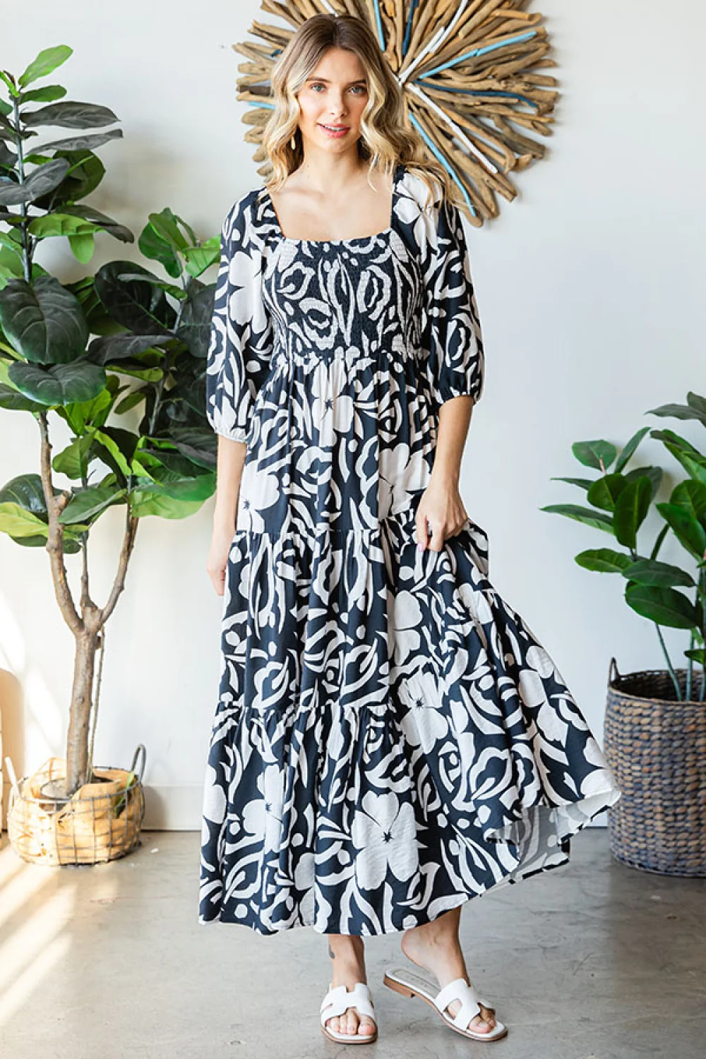 BLACK FLORAL PRINT TIERED LONG DRESS FEATURING SQUARE NECNKLINE - Image 3