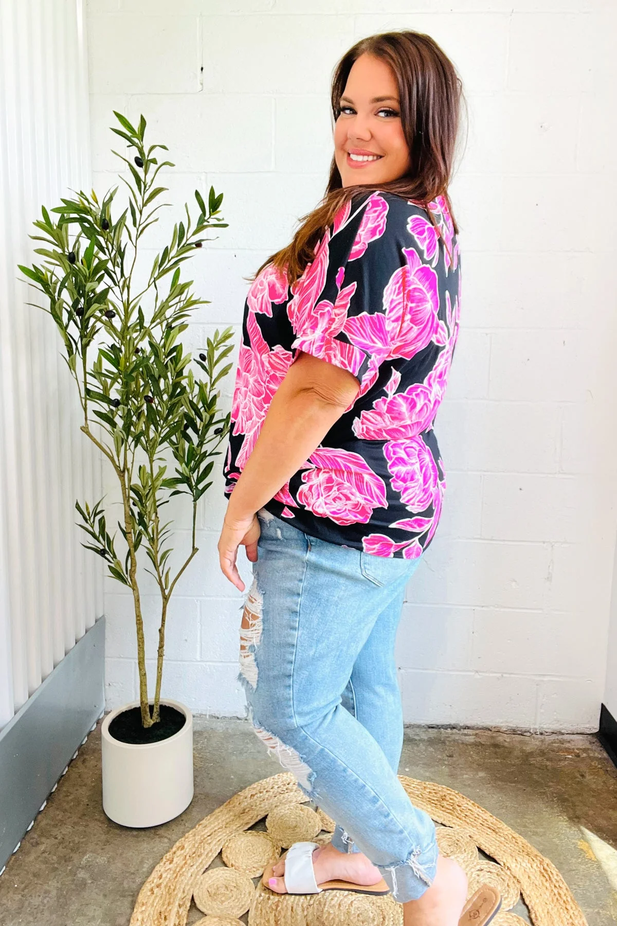 Tropical Vibes Black & Hot Pink Floral V Neck Top (Open Pack) - Image 16