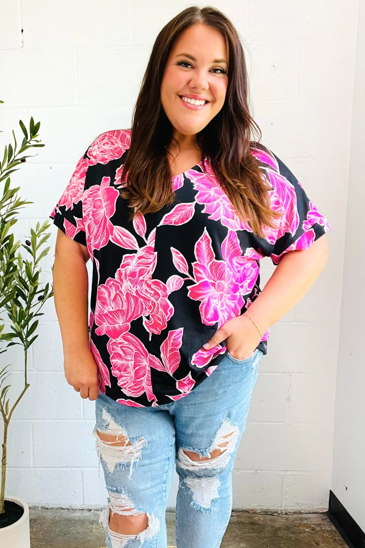 Tropical Vibes Black & Hot Pink Floral V Neck Top (Open Pack) - Image 17