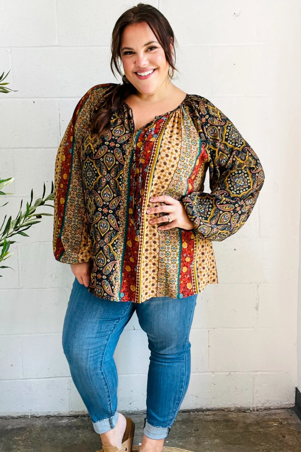 Weekend Ready Black & Rust Paisley Raglan Keyhole Tie Top (Open Pack) - Image 10