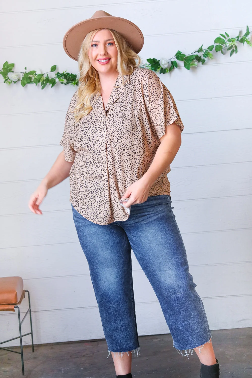 Cheetah Animal Print Collared V Neck Woven Dolman Top (Open Pack) - Image 7