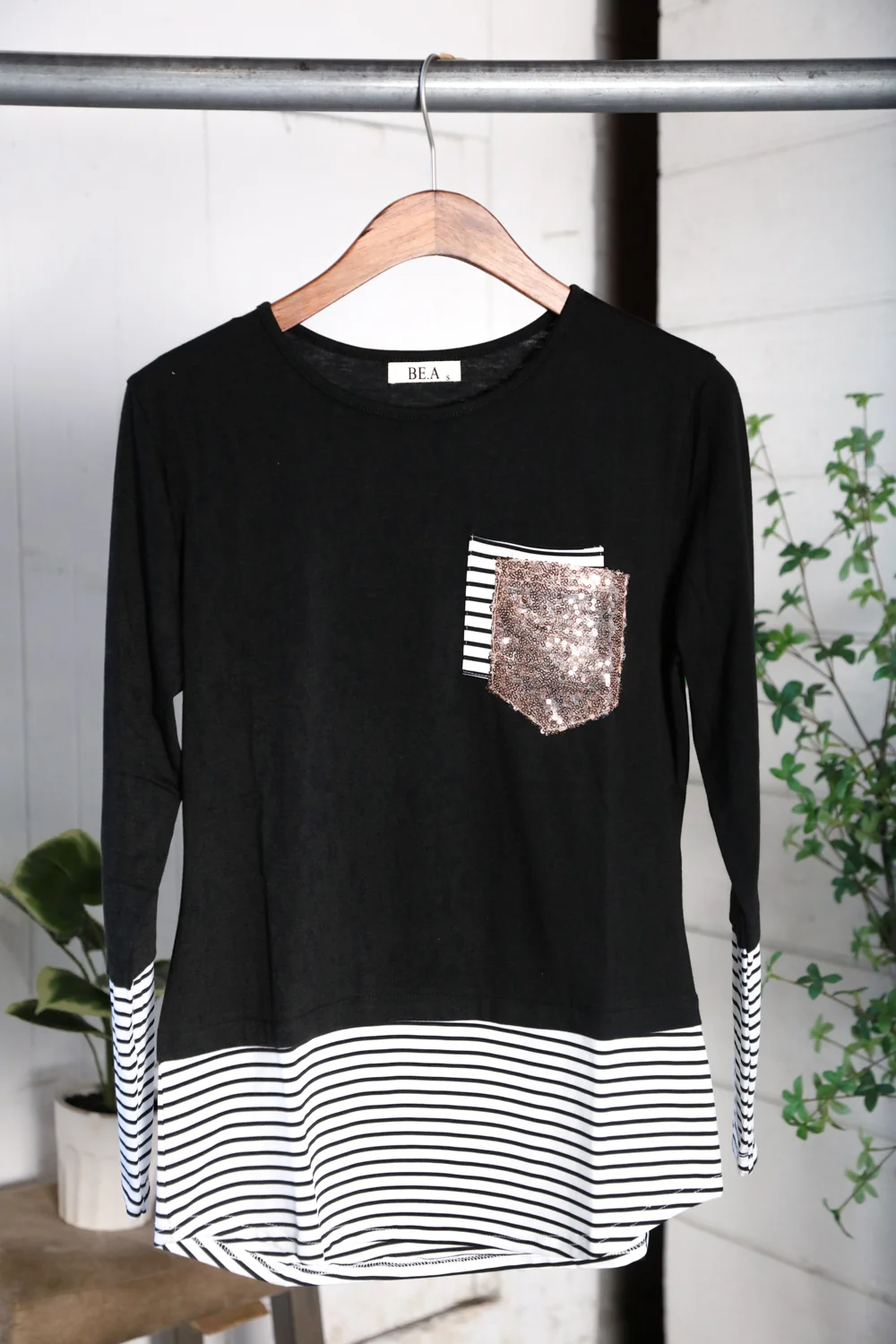Double Pocket Sequin Long Sleeve