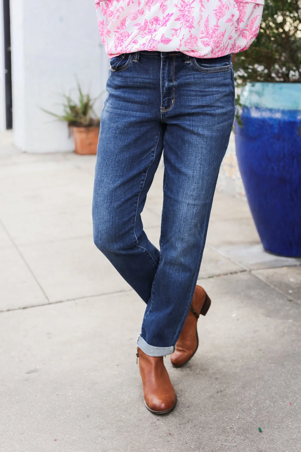 Judy Blue Mid Rise Cuffed Boyfriend Straight Leg Jeans (Open Pack) - Image 2