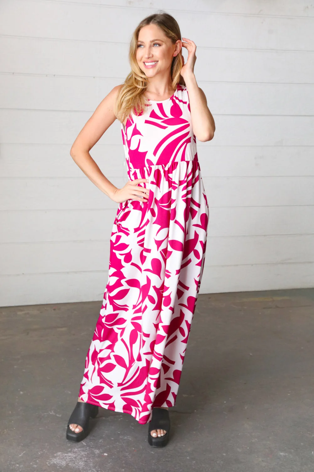 Magenta & White Floral Fit and Flare Sleeveless Maxi Dress (Open Pack) - Image 11