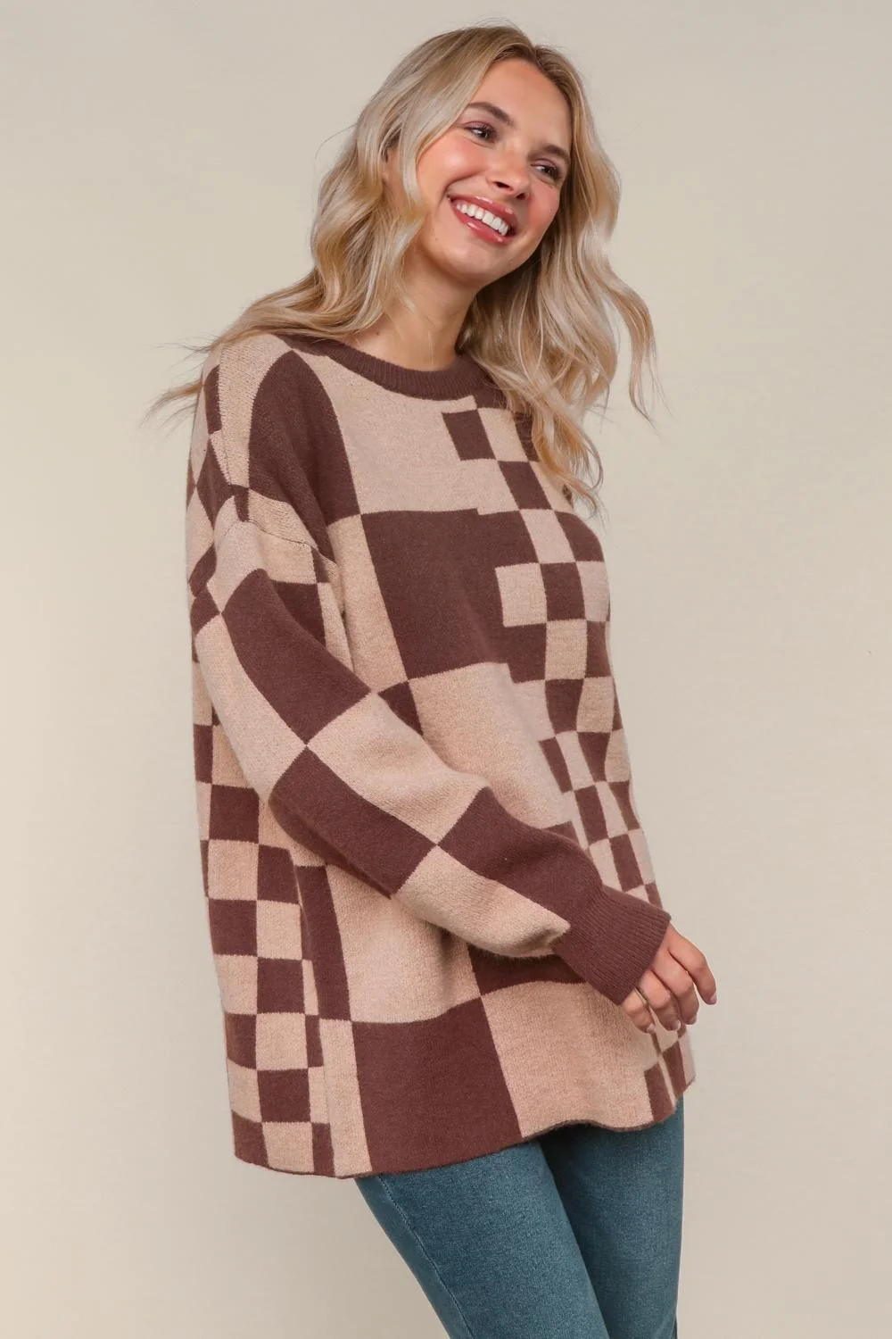 MOCHA LOOSE FIT CHECKER PATTERN PULLOVER SWEATER - Image 3
