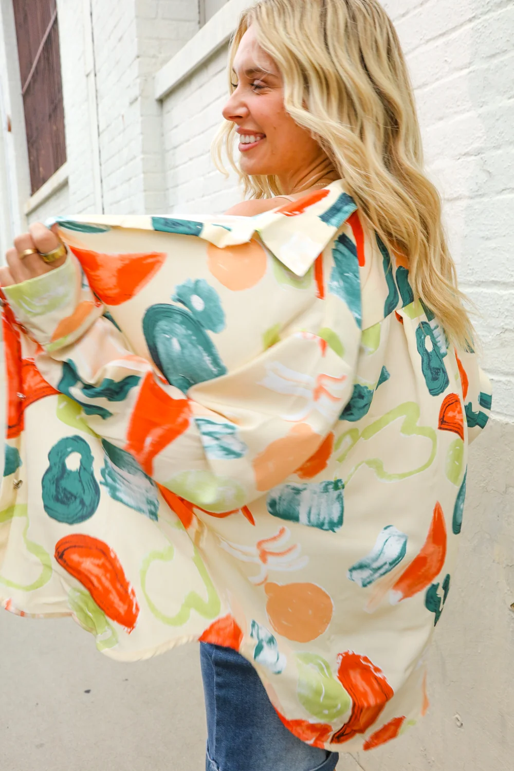 MULTI ABSTRACT PRINT L/S BUTTON DOWN TOP - Image 4