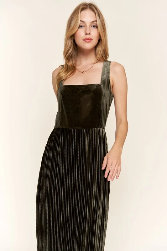 Olive Velvet Design Holiday Maxi Dress - Image 5