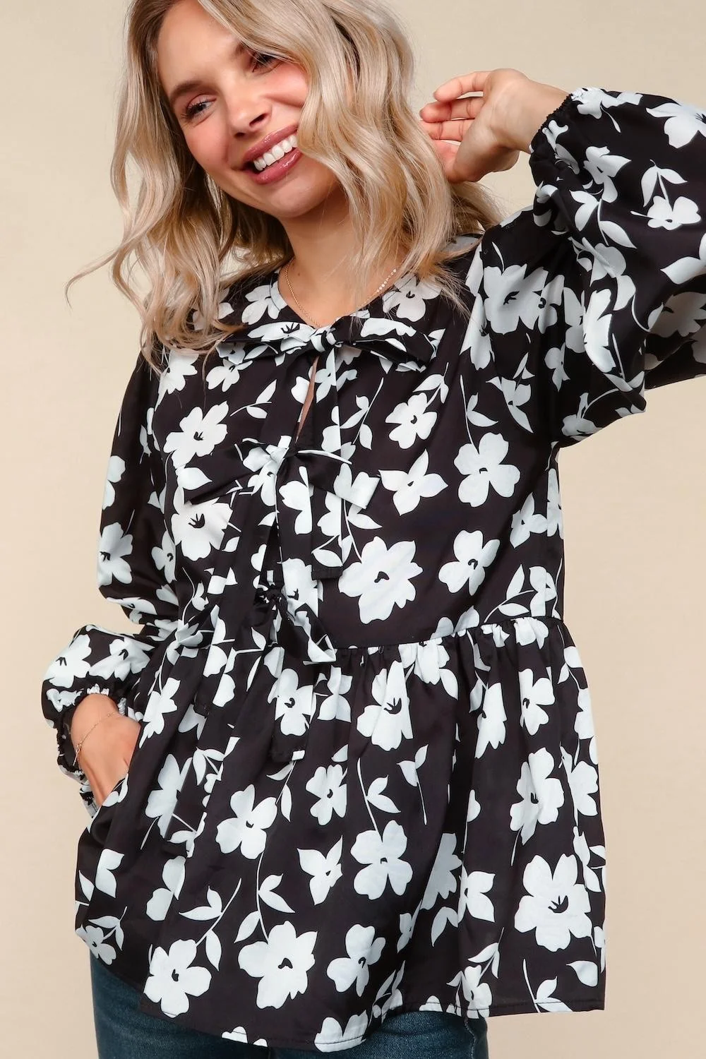 PLUS BABYDOLL TOP W/ FRONT RIBBON BOW TIE DETAIL - Image 4