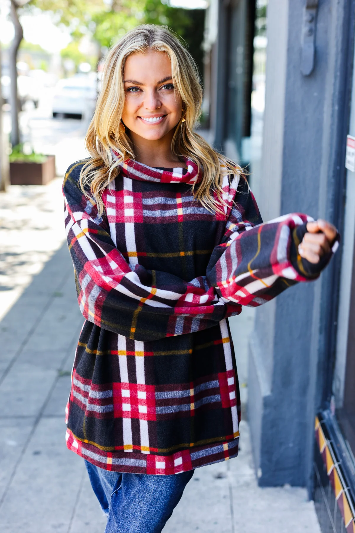 Plus Black Plaid Cowl Neck Sweater - Image 4