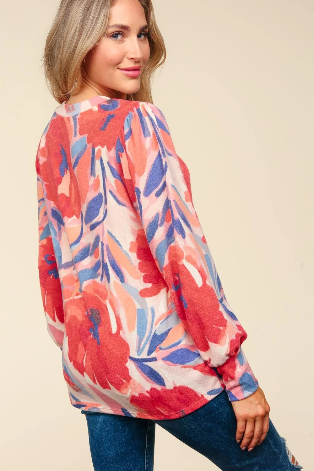 LONG SLEEVE FLORAL BRUSHED HACCI KNIT TOP - Image 10