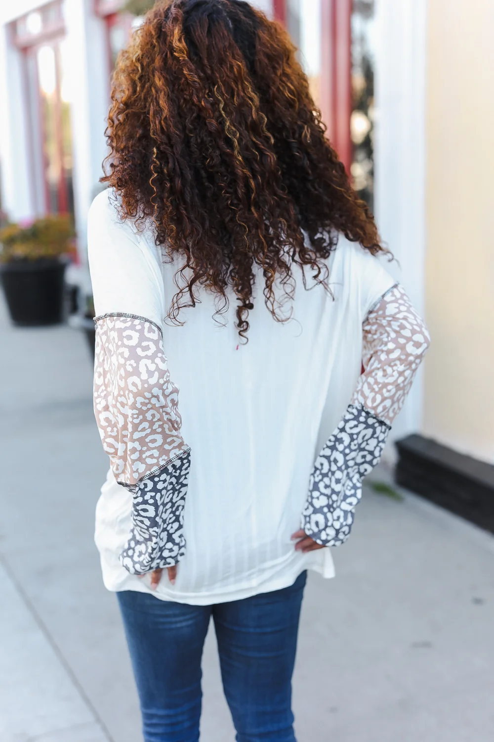 Plus Ivory Ribbed Animal Sleeve Top - Image 5