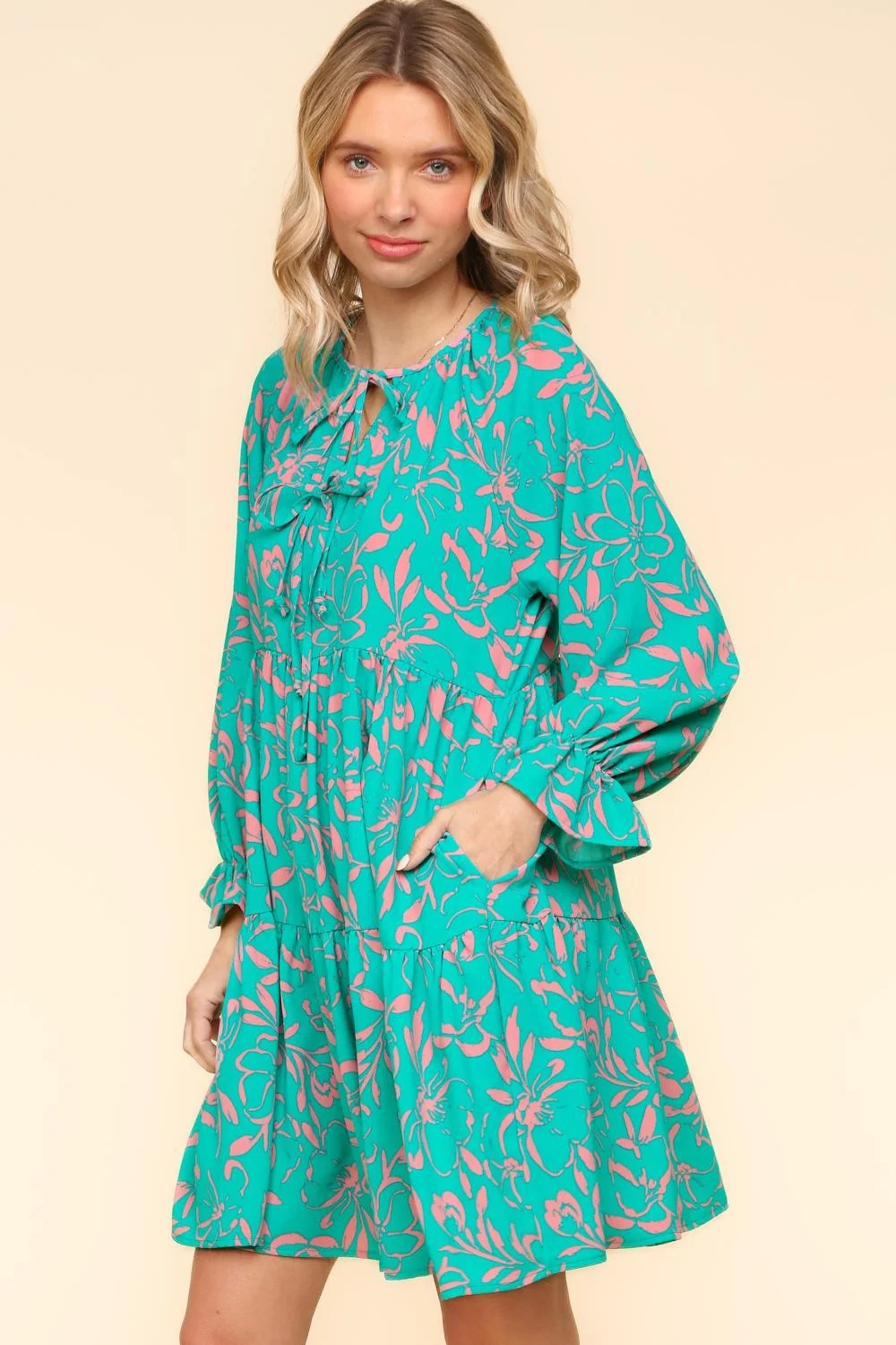 PLUS MINT KNEE LENGTH WOVEN DRESS W/ RIBBON TIED DETAIL - Image 4