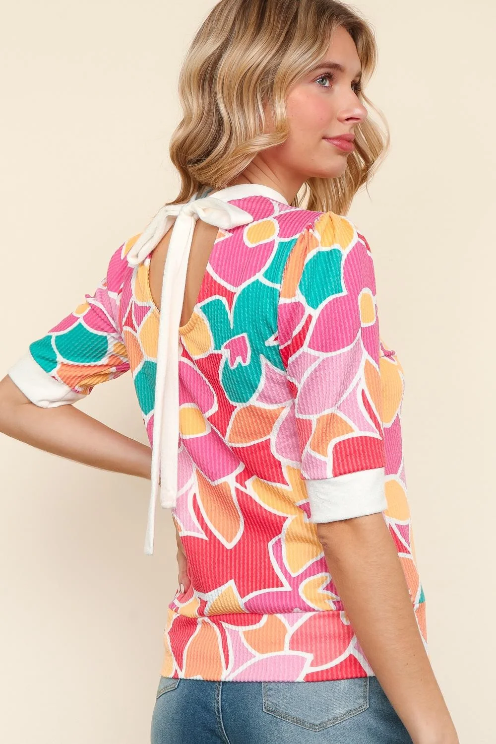 PINK FLORAL PRINT KNIT TOP WITH BACK BOW TIE DETAIL - Image 6