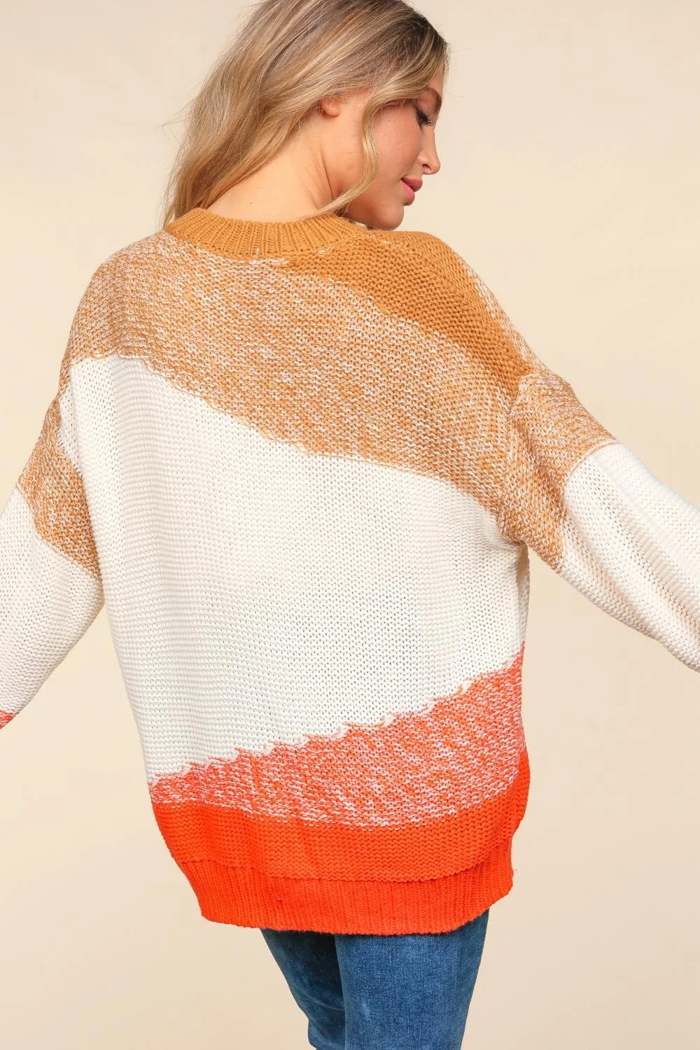 Plus Round Neck Color Block Loose Fit Oversized Sweater - Image 4