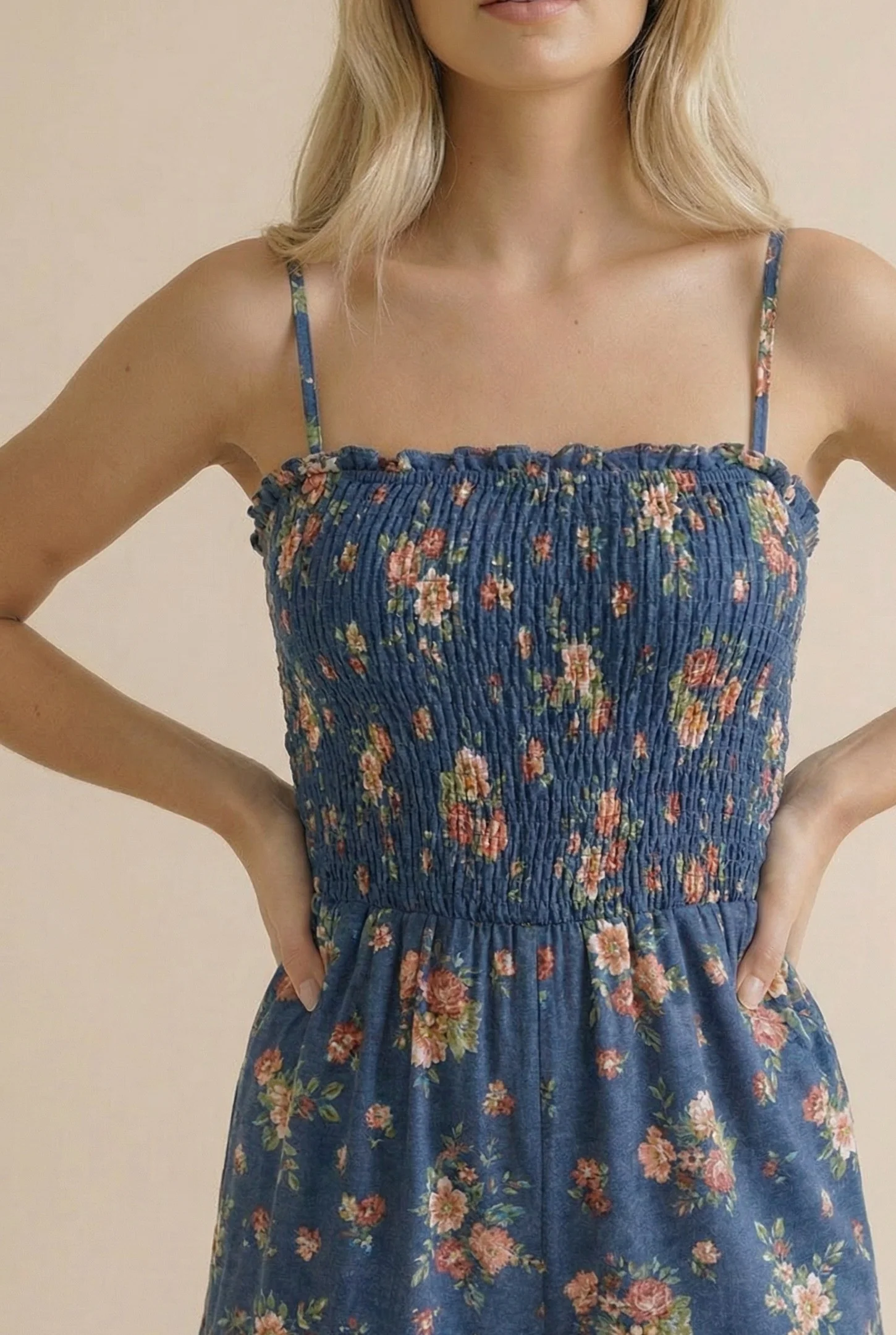 STRAP SHOULDER SMOCKING FLORAL JUMPSUIT - Image 2