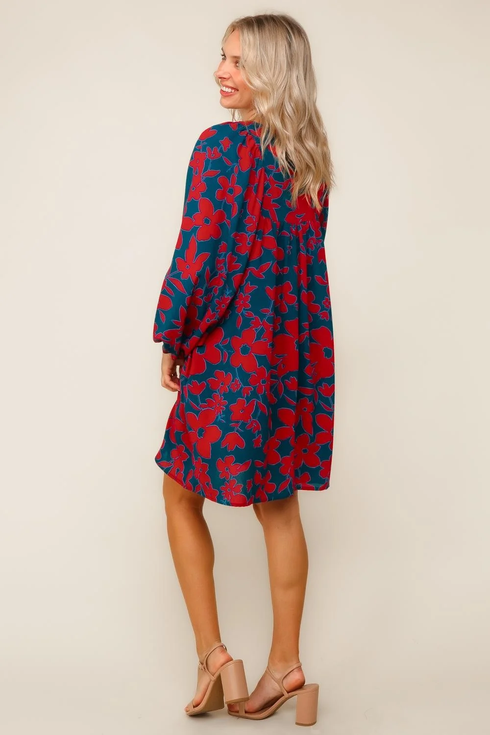 PLUS WOVEN TUNIC SHIFT DRESS WITH SIDE POCKETS - Image 6