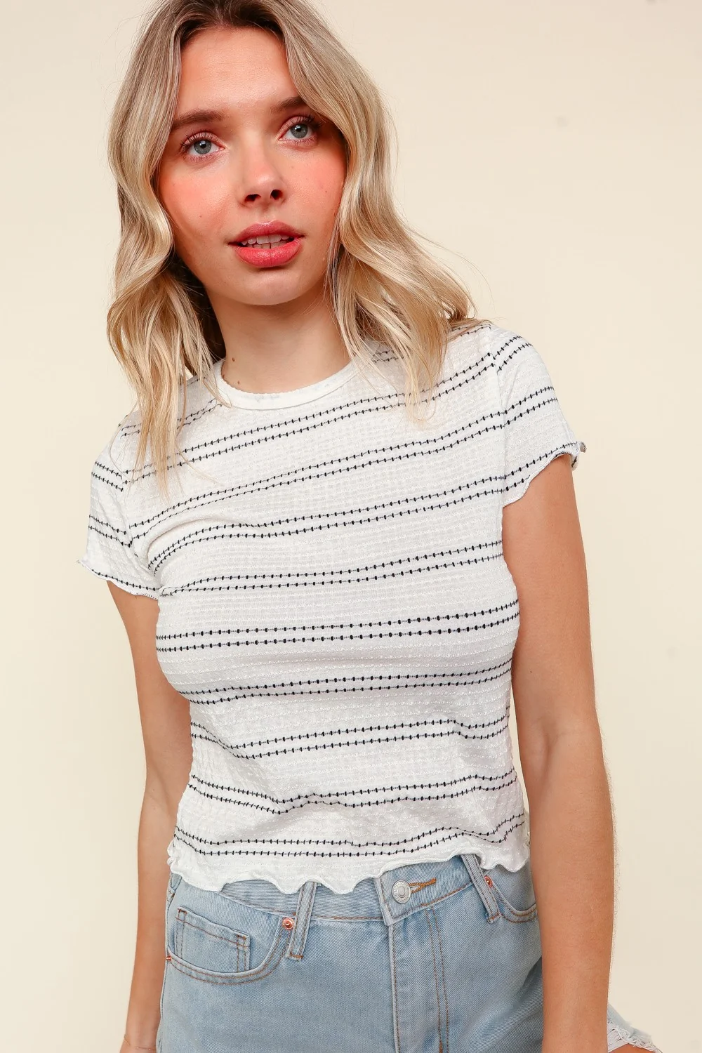 TEXTURED STRIPE FRILLED HEM SHORT SLEEVE TOP - Image 5