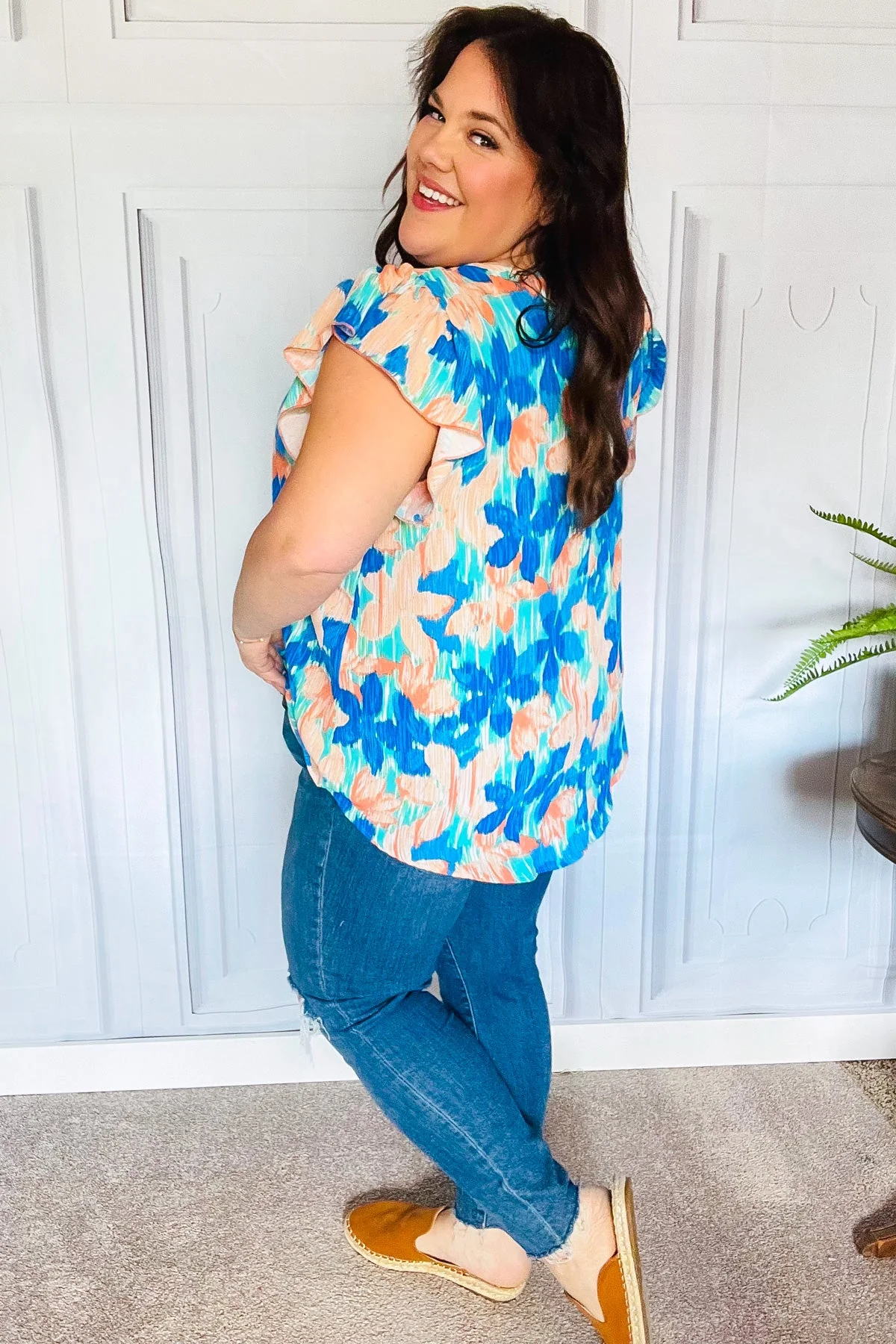 Tropical Breeze Turquoise Floral Banded V Neck Flutter Sleeve Top (Open Pack) - Image 15